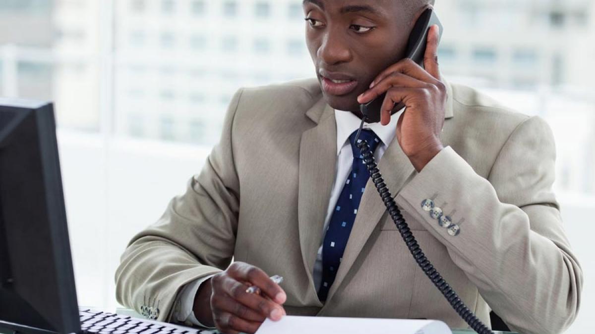  Responsable Commercial  Marketing Oo2 Formations 